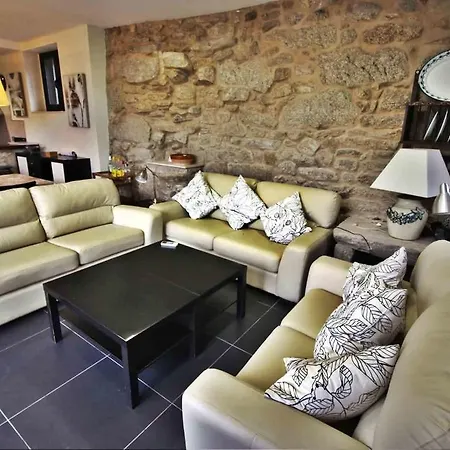 Casona Monte Aloia * גונדומר