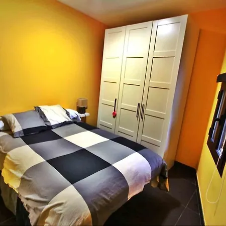 בית נופש Casona Monte Aloia